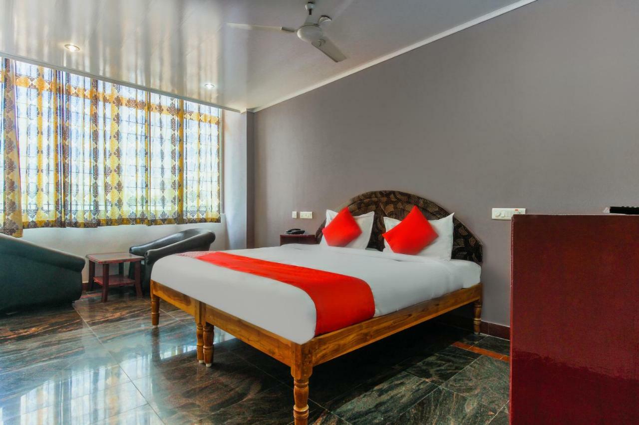 Oyo 45475 Annai Lodge Танджавур Экстерьер фото